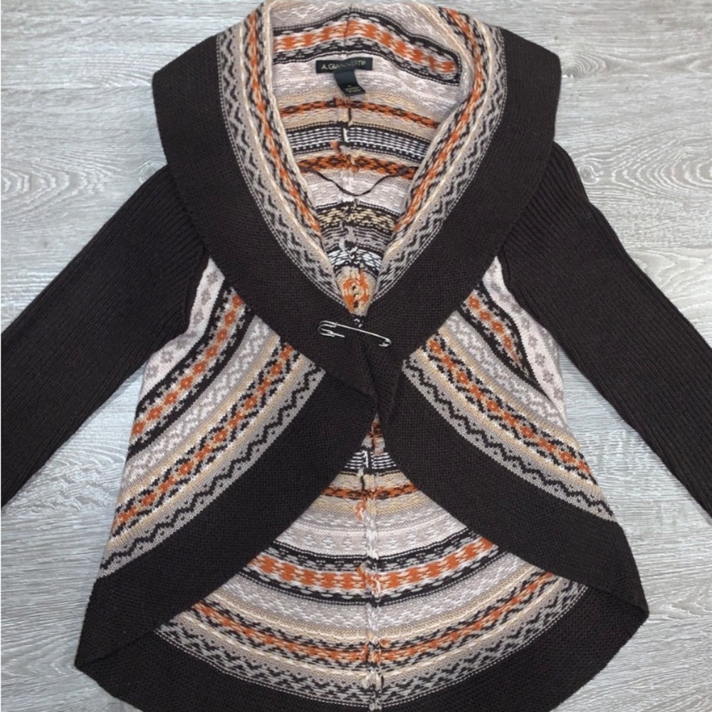 Open front rounded vintage sweater